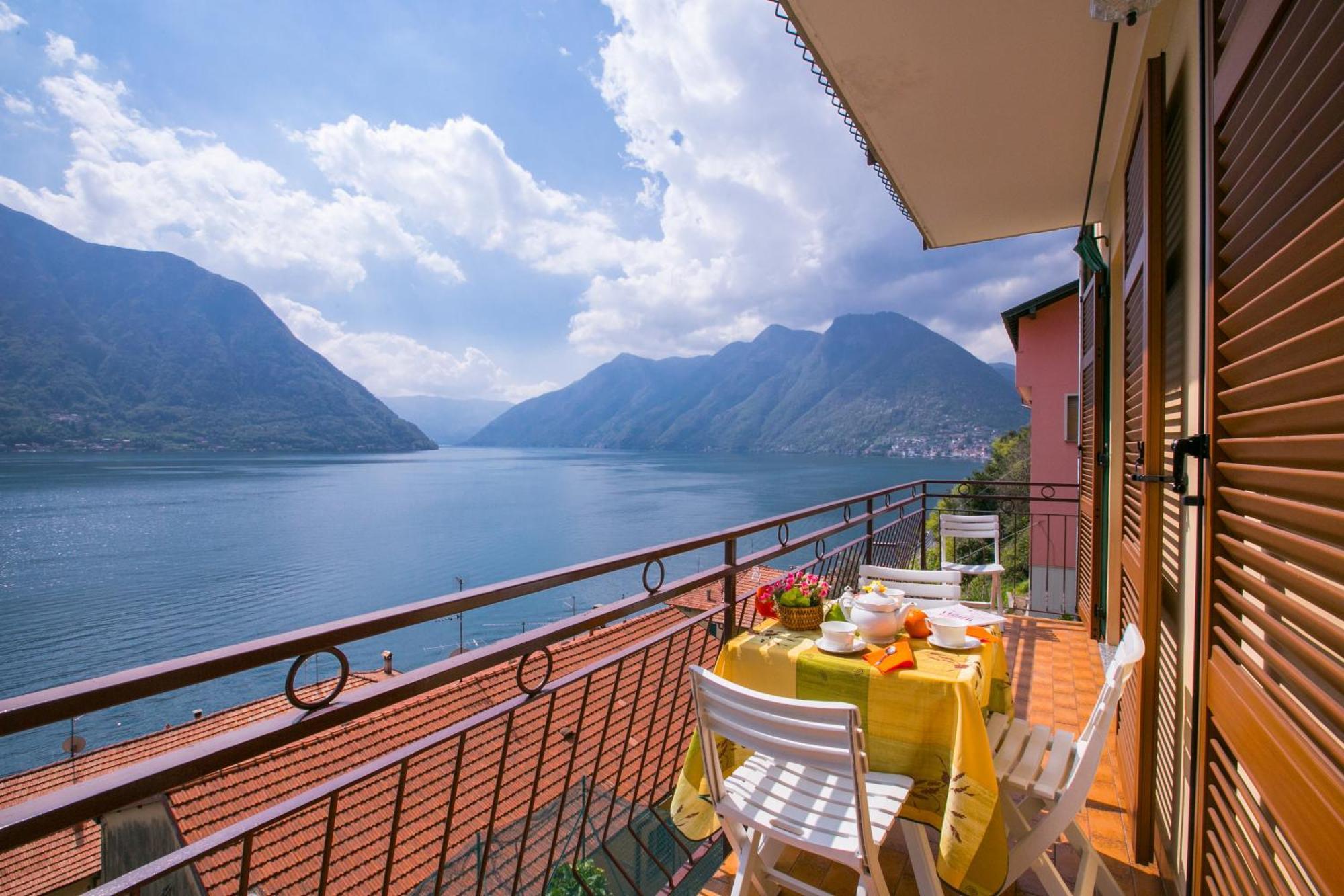 Bella Lake View Colonno Eksteriør billede